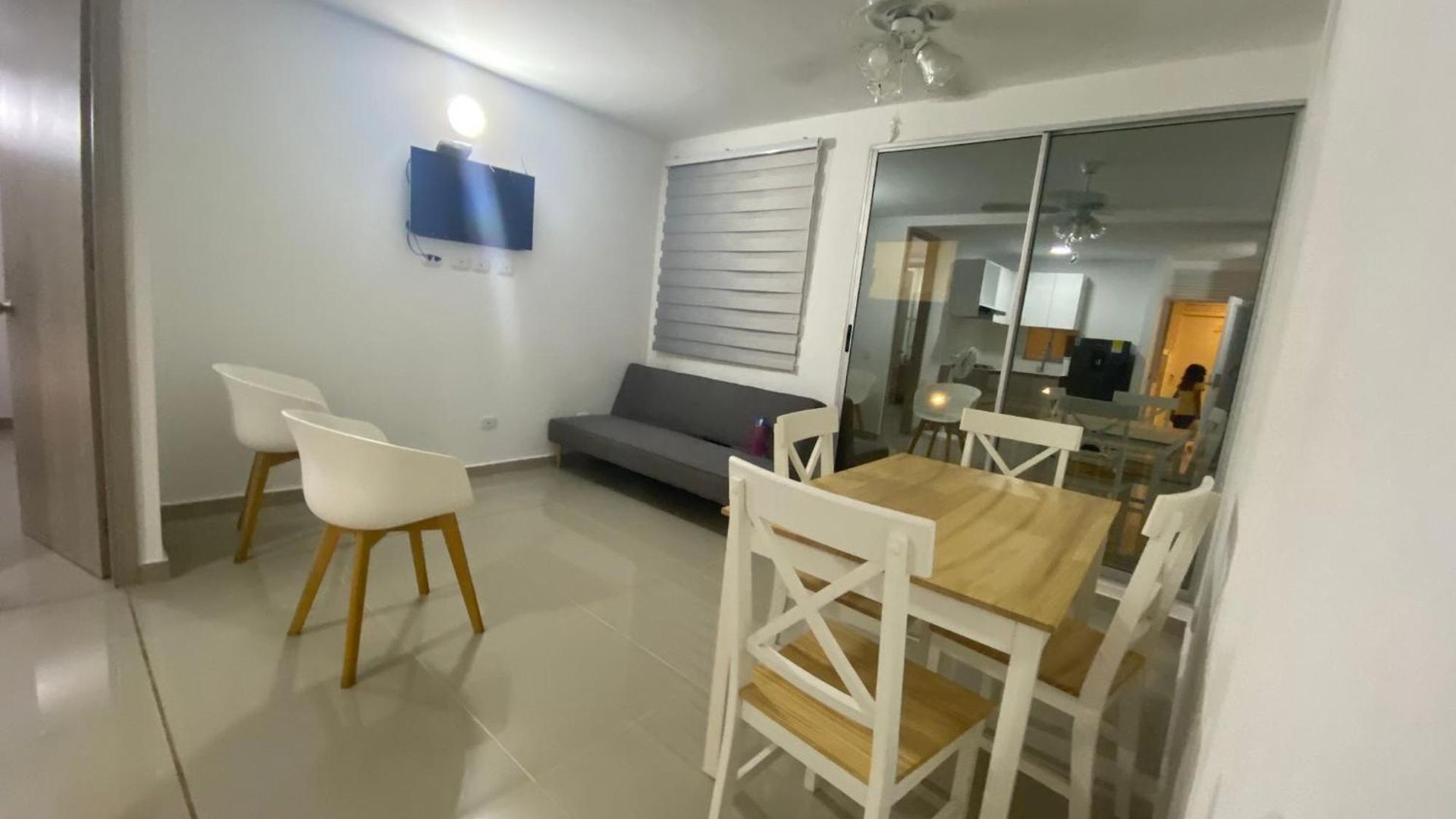 Apartamento Amoblado En *