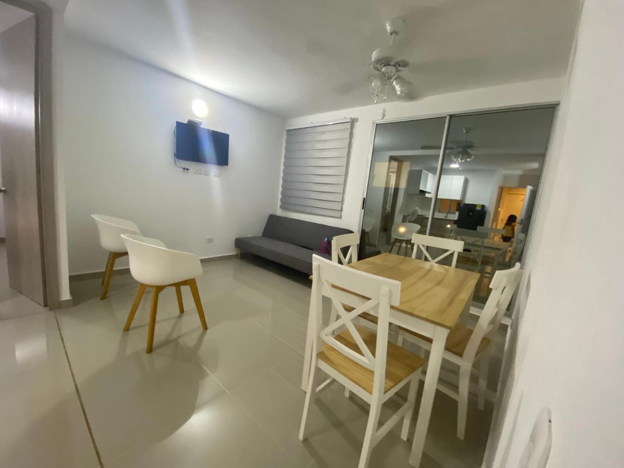 Apartamento Amoblado En *